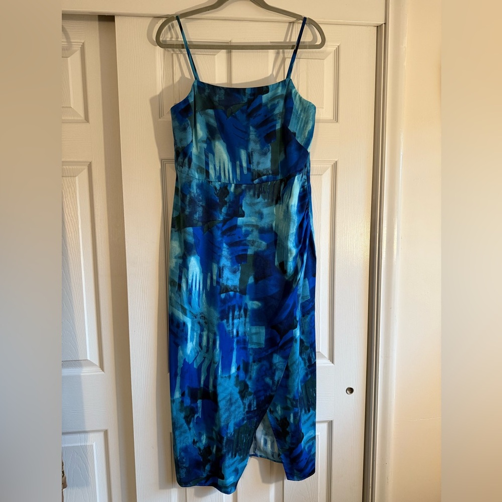 Connected Apparel Women’s Blue Abstract Midi Dress